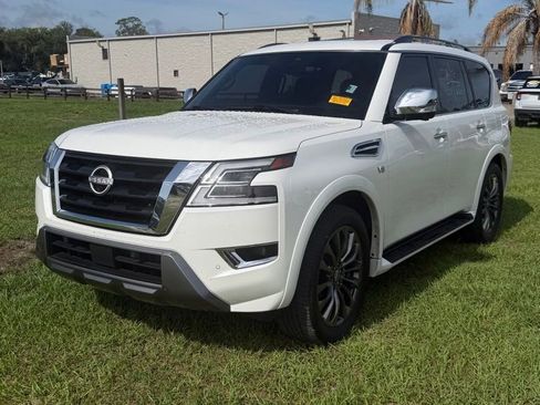 Used 2022 Nissan Armada Platinum w/ Captain's Chairs Package RWD image 8