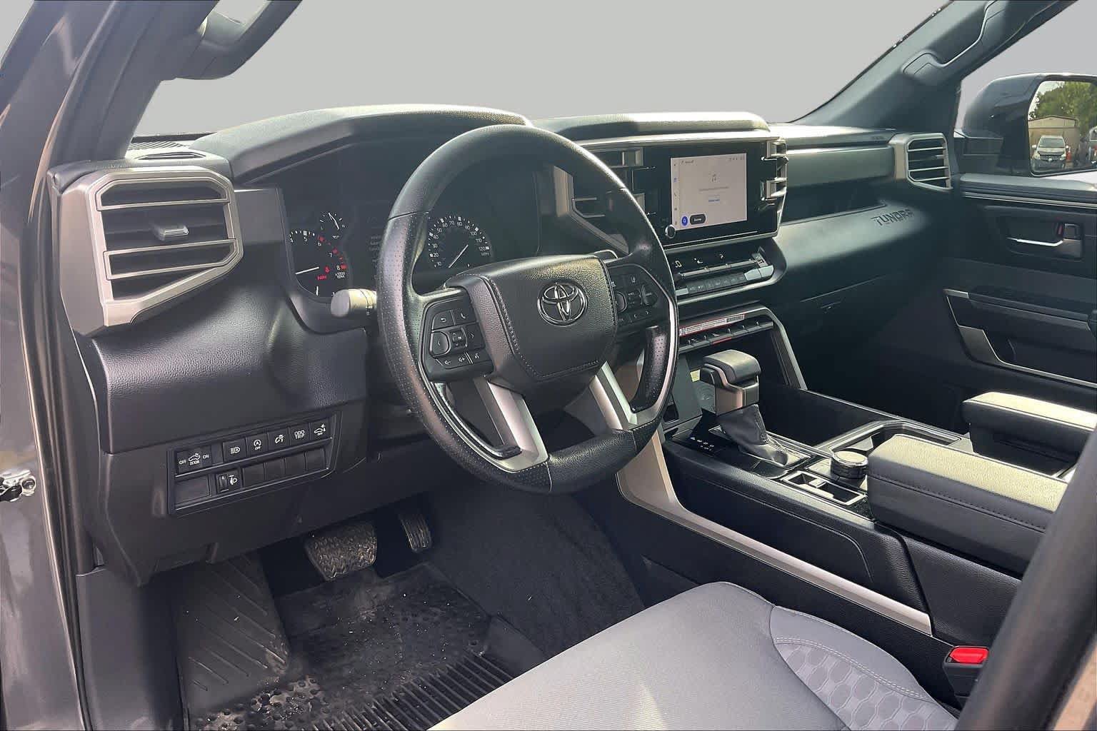 Used 2025 Toyota Tundra SR5 AWD/4WD image 17