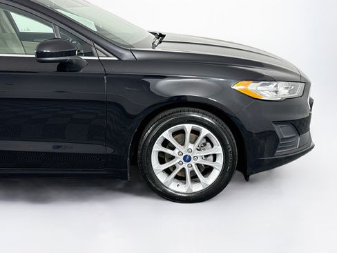 Used 2020 Ford Fusion SE FWD image 44