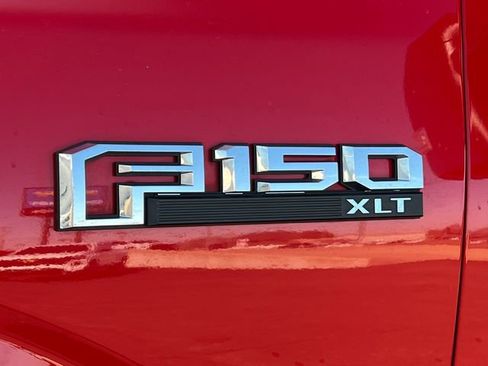 Used 2019 Ford F150 XLT w/ Equipment Group 302A Luxury AWD/4WD image 2