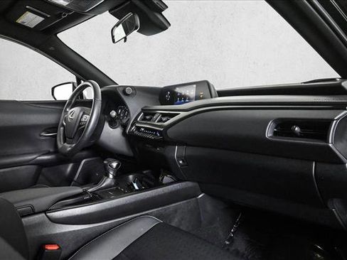 Used 2022 Lexus UX 200 UX 200 image 22