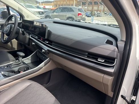 New 2026 Kia Carnival LXS image 18