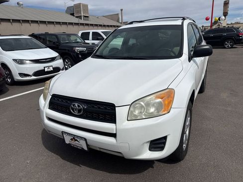 Used 2012 Toyota RAV4 4WD w/ Upgrade Value Pkg image 3