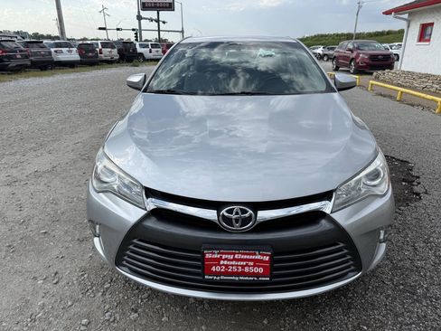 Used 2015 Toyota Camry LE FWD image 2