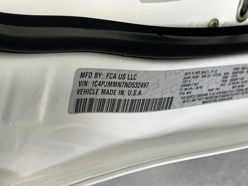 Used 2022 Jeep Cherokee Latitude Lux image 30