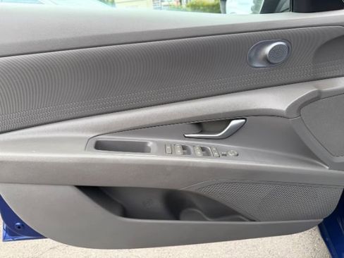 Used 2021 Hyundai Elantra SEL w/ Cargo Package image 25