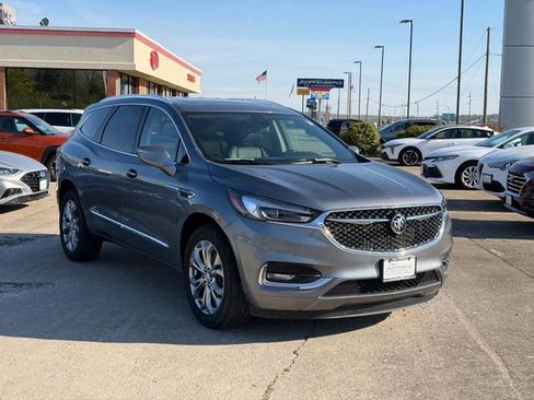 Used 2021 Buick Enclave Avenir w/ Avenir Technology Package AWD/4WD image 1