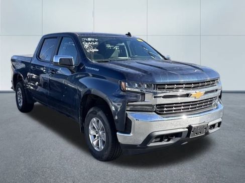 Used 2021 Chevrolet Silverado 1500 LT image 2