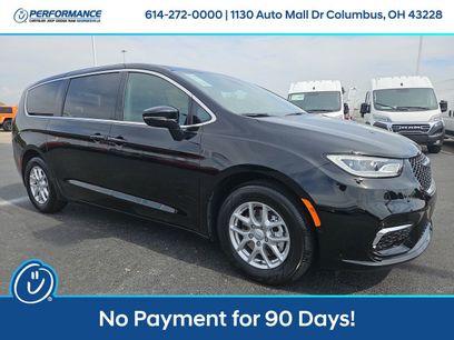 New 2026 Chrysler Pacifica Select