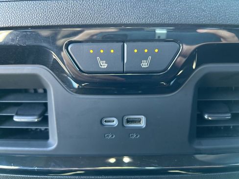 Used 2024 GMC Sierra 2500 AT4 w/ AT4 Premium Plus Package image 55