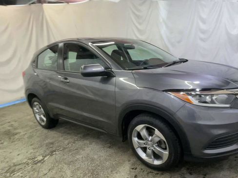 Used 2021 Honda HR-V LX image 2