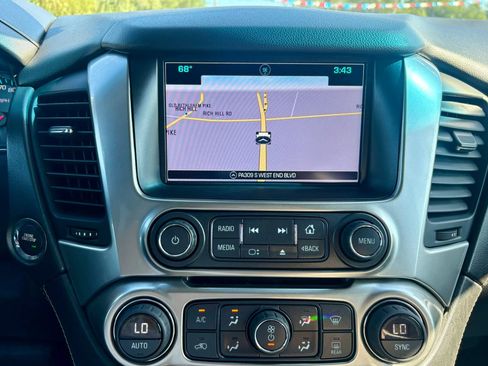 Used 2016 Chevrolet Suburban LT w/ Luxury Package AWD/4WD image 35