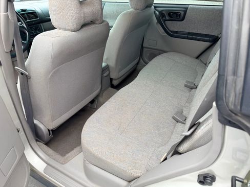 Used 2001 Subaru Forester L image 10