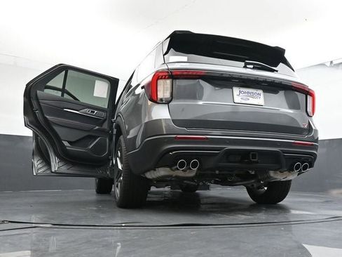 New 2026 Ford Explorer ST image 41