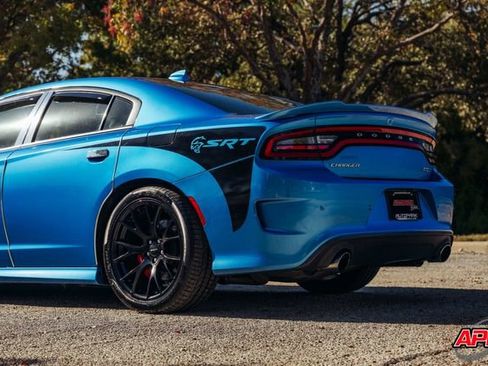 Used 2015 Dodge Charger SRT Hellcat image 51