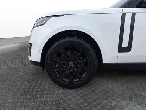 Used 2023 Land Rover Range Rover SE image 16