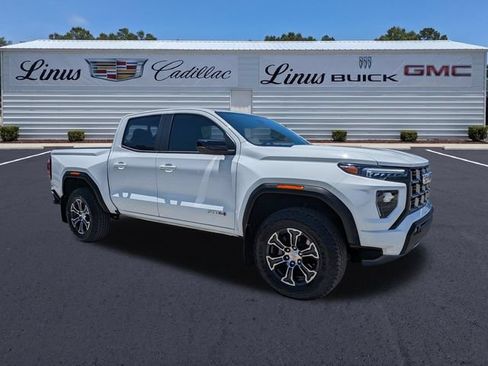 Certified 2025 GMC Canyon AT4 w/ AT4 Premium Package AWD/4WD image 2