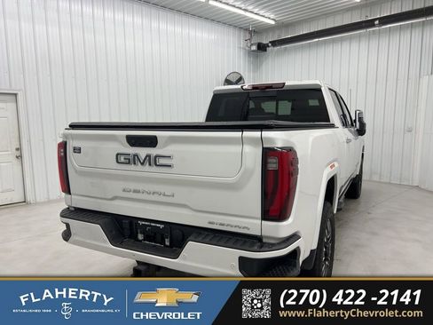 Used 2024 GMC Sierra 3500 Denali Ultimate image 3