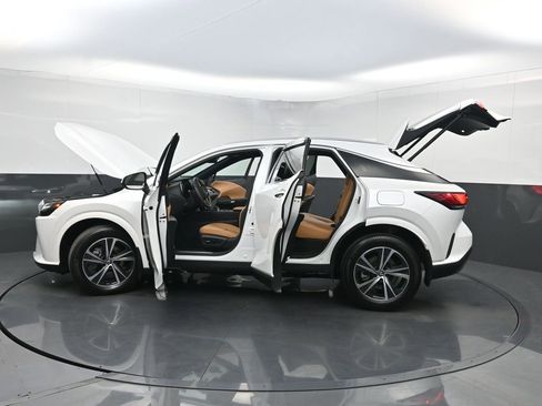 Used 2024 Lexus RX 350 Premium w/ Accessory Package (Z1) image 37