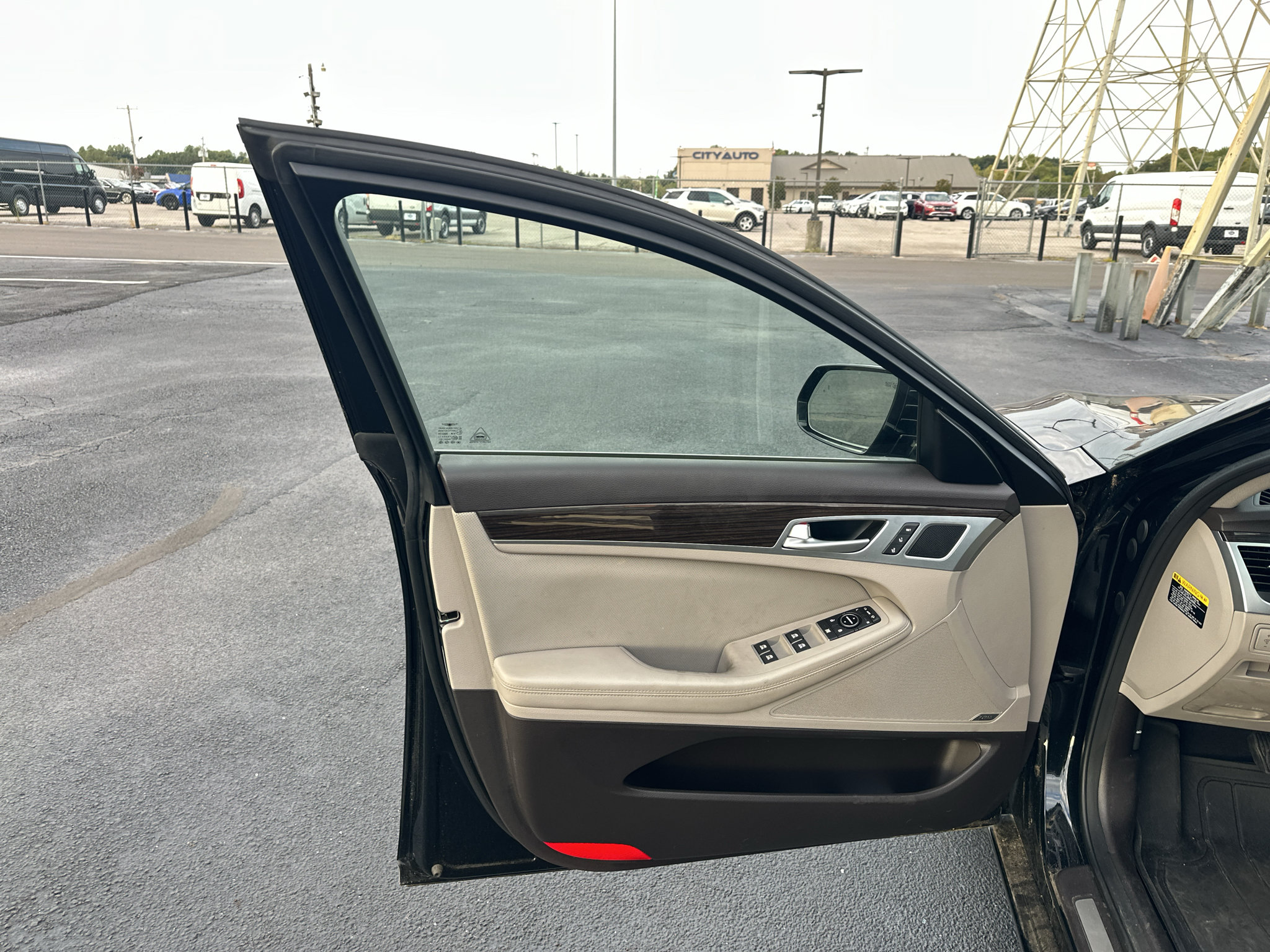 Used 2017 Genesis G80 3.8 w/ Option Group 02 RWD image 15