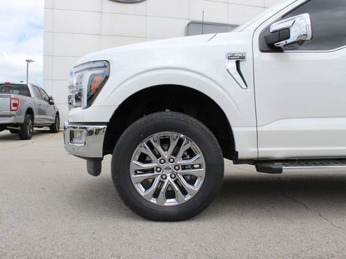 Used 2024 Ford F150 Lariat w/ FX4 Off-Road Package AWD/4WD image 9