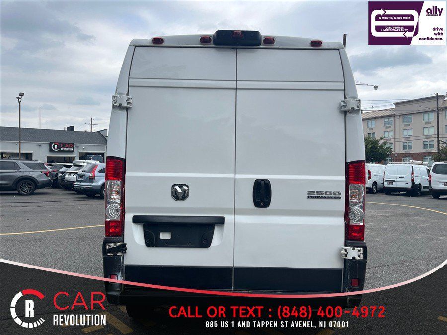 Used 2023 RAM ProMaster 2500 FWD image 6