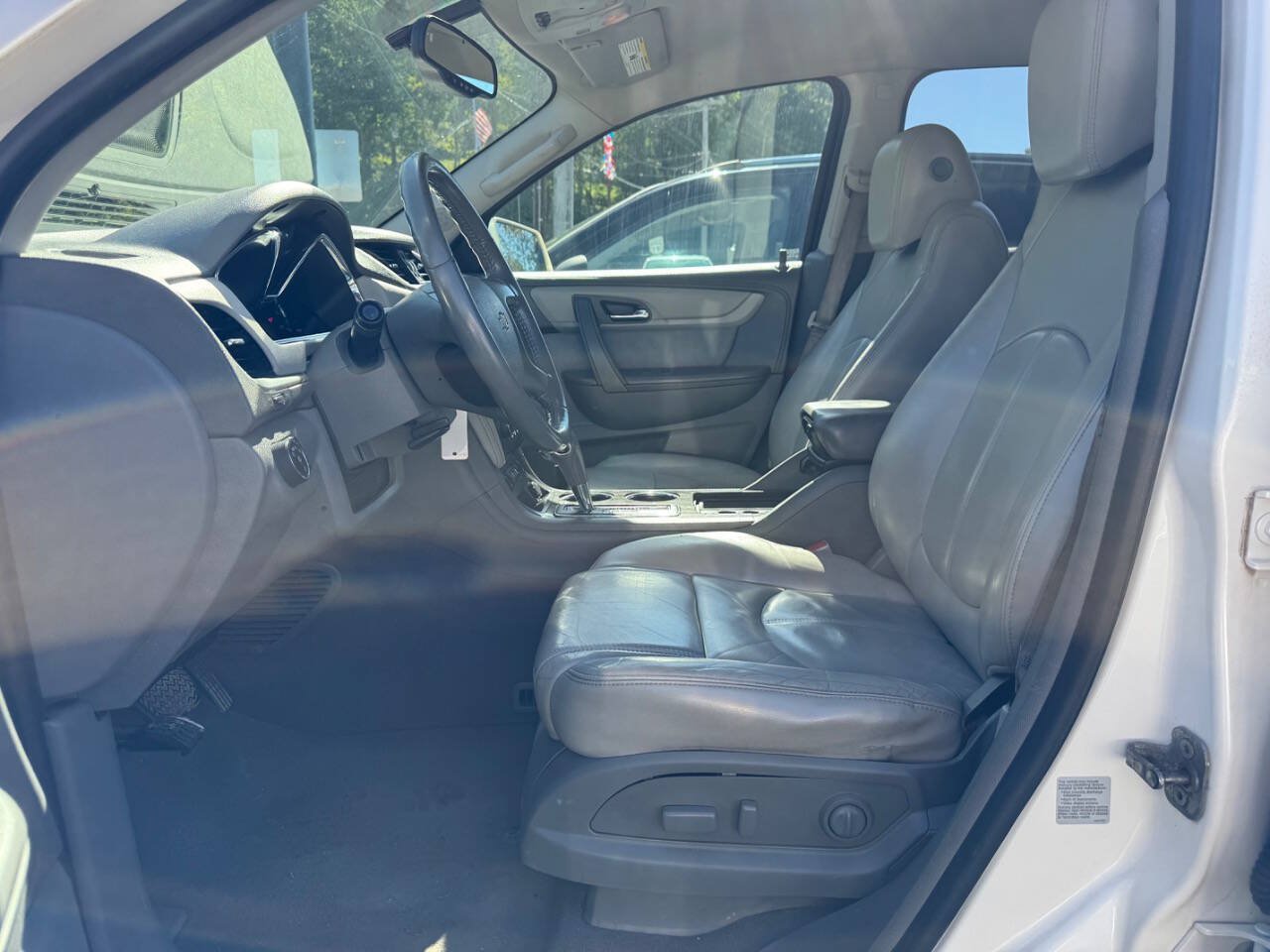 Used 2013 Chevrolet Traverse LT AWD/4WD image 14