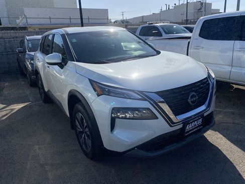 Used 2023 Nissan Rogue SV FWD image 6