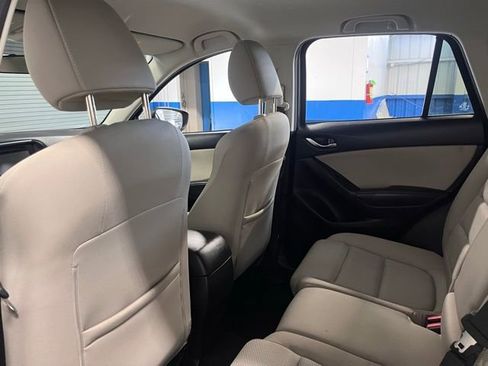 Used 2016 MAZDA CX-5 Touring image 17