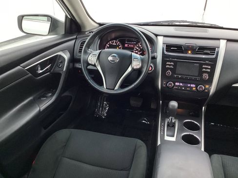 Used 2015 Nissan Altima 2.5 SV FWD image 29