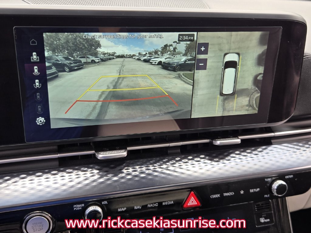 Used 2023 Kia Carnival SX Prestige FWD image 23