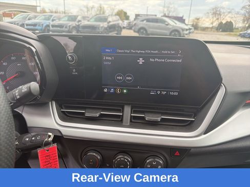Used 2025 Chevrolet Trax RS FWD image 14