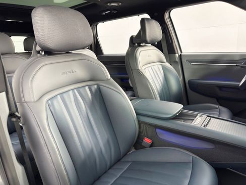 Used 2024 Kia EV9 GT-Line image 43