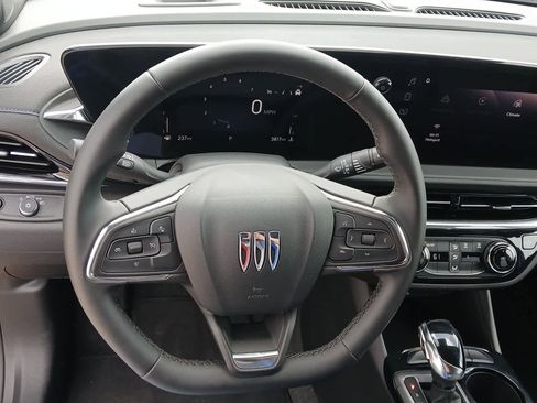 Used 2025 Buick Envista Sport Touring FWD image 26