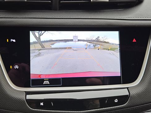 New 2026 Cadillac XT5 Luxury image 13