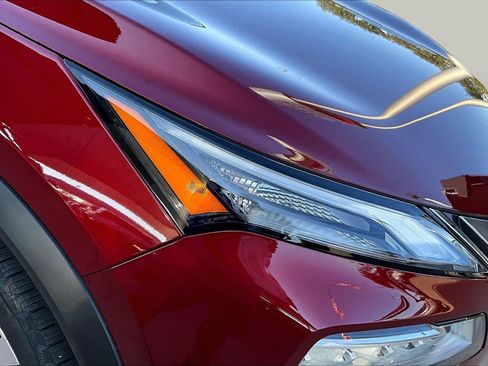 Used 2023 Nissan Rogue SL w/ SL Premium Package FWD image 27