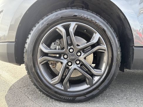 Used 2018 Ford Edge SEL w/ SEL Appearance Package AWD/4WD image 2