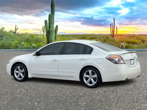 Used 2008 Nissan Altima 3.5 SE w/ Technology Pkg image 4