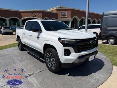 Used 2024 Chevrolet Colorado Z71 w/ Z71 Convenience Package 2