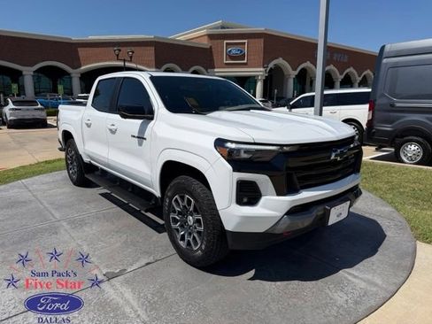 Used 2024 Chevrolet Colorado Z71 w/ Z71 Convenience Package 2 AWD/4WD image 1