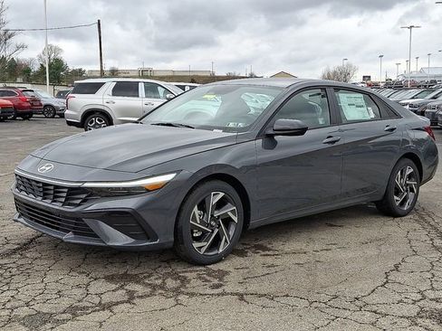 New 2026 Hyundai Elantra Sport FWD image 2