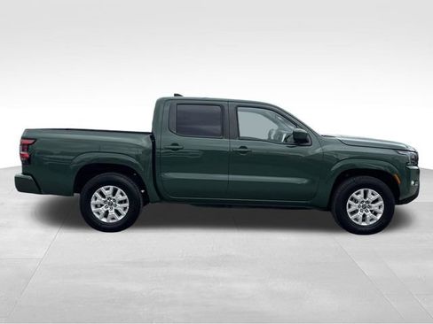 Used 2022 Nissan Frontier SV w/ Technology Package image 8