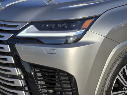 New 2026 Lexus LX 600 4WD w/ Luxury Package image 5