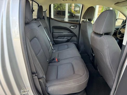 Used 2017 Chevrolet Colorado LT w/ LT Convenience Package image 19