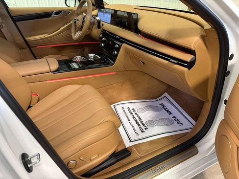 Certified 2025 Genesis G80 2.5T AWD/4WD image 31