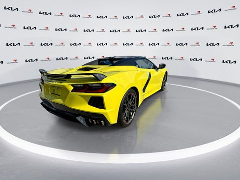 Used 2023 Chevrolet Corvette Stingray Convertible w/ Z51 Performance Package image 8