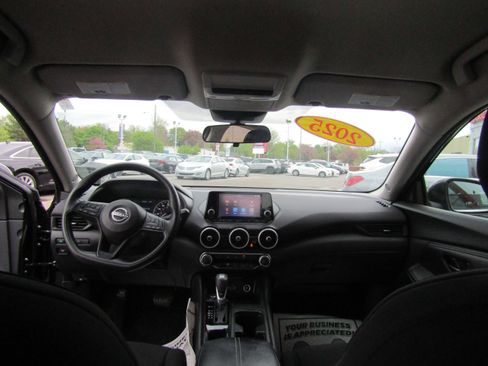 Used 2025 Nissan Sentra S FWD image 21
