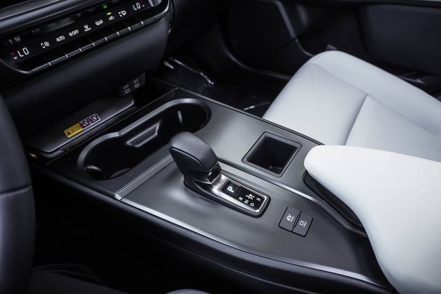 Certified 2025 Lexus UX 300h FWD w/ Accessory Package (Z2) image 17