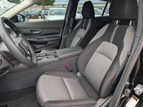 New 2026 Nissan Sentra SV FWD image 18
