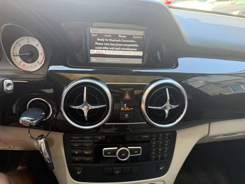 Used 2013 Mercedes-Benz GLK 250 BlueTEC 4MATIC image 19